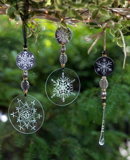 Engraved Glass Christmas Decorations Engraved Glass Christmas Decorations