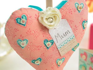 Stitched Feminine Card, Gift Tag & Fabric Heart