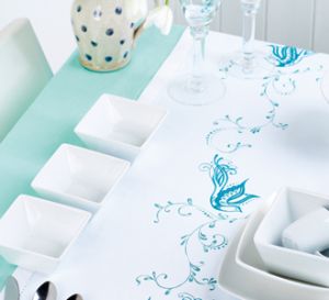 Fabric Table Runner Pen Painting Tutorial Fabric Table Runner Pen Painting Tutorial