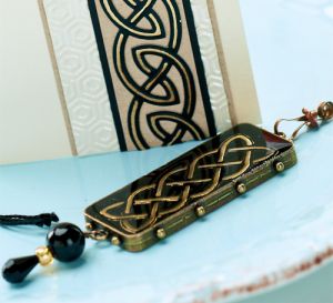 Celtic Resin Pendant Tutorial Celtic Resin Pendant Tutorial