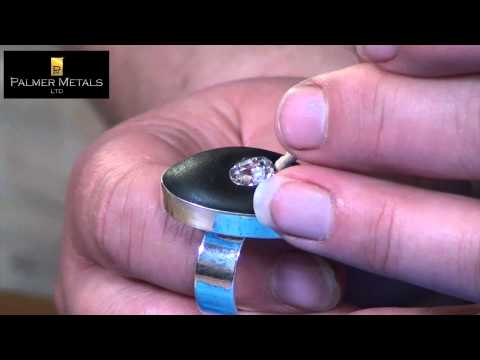 How to make gorgeous jewellery with Crystal Clay and pointed back crystals How to make gorgeous jewellery with Crystal Clay and pointed back crystals