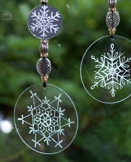 Engraved Glass Christmas Decorations Engraved Glass Christmas Decorations