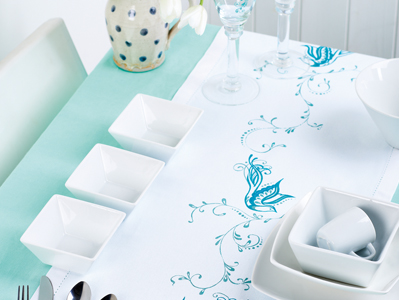 Fabric Table Runner Pen Painting Tutorial Fabric Table Runner Pen Painting Tutorial