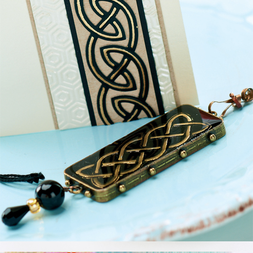 Celtic Resin Pendant Tutorial Celtic Resin Pendant Tutorial