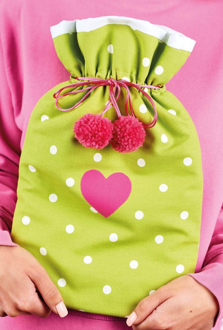 Pom-Pom Hot Water Bottle Cover Pom-Pom Hot Water Bottle Cover