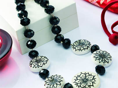 Make Easy Resin Beads Necklace Make Easy Resin Beads Necklace