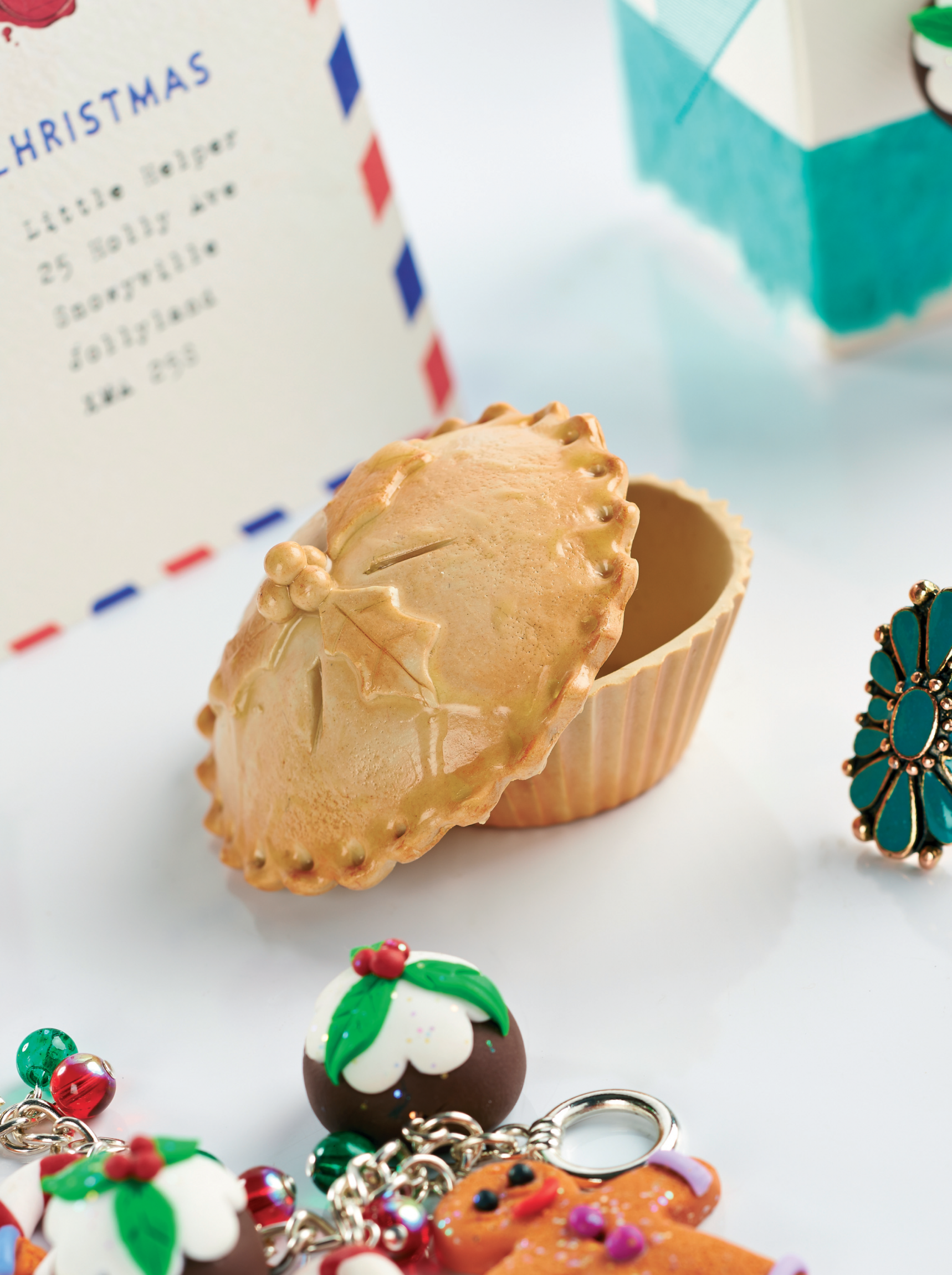 Christmas Treat Jewellery Mince Pie Box Christmas Treat Jewellery Mince Pie Box